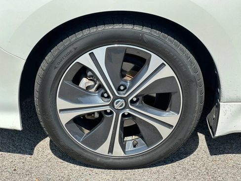 Used 2018 Nissan Leaf SL w/ SL Technology Package FWD image 26