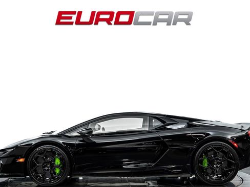 Used 2026 Lamborghini Temerario AWD/4WD image 2