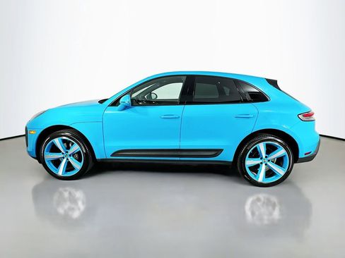 Used 2022 Porsche Macan image 2