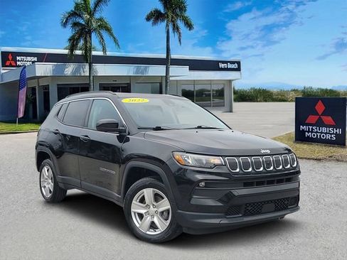 Used 2022 Jeep Compass Latitude w/ Convenience Group image 1