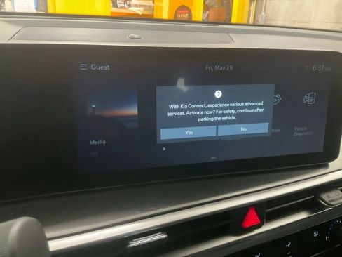 Certified 2026 Kia Sorento LX FWD image 21