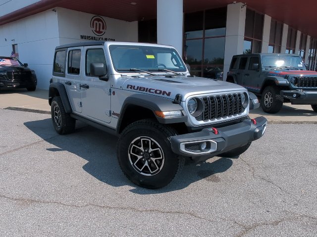 Used 2024 Jeep Wrangler Unlimited Rubicon AWD/4WD image 3