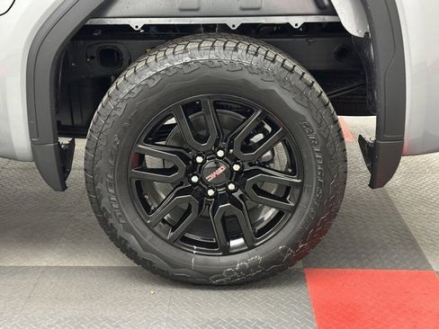 New 2025 GMC Sierra 1500 Elevation w/ LPO, Elevation Black Package image 22
