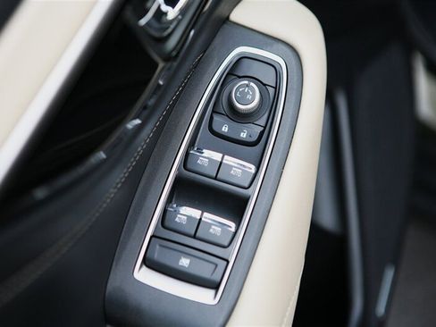 Used 2022 Subaru Outback Limited image 9