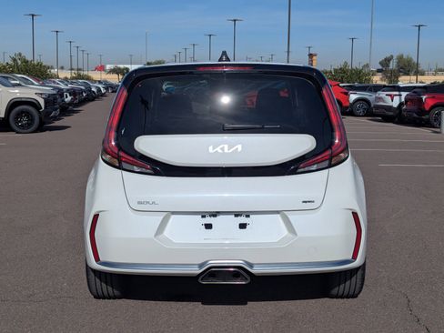 Used 2023 Kia Soul GT-Line image 5
