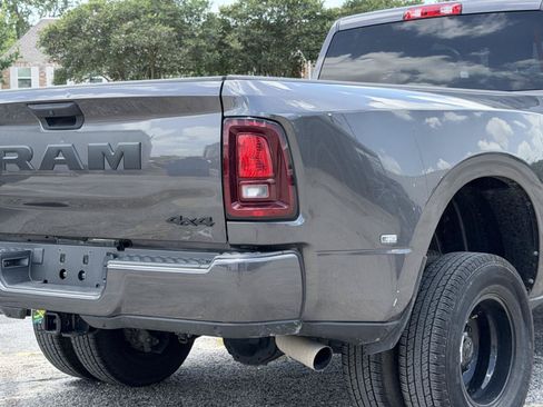 Used 2025 RAM 3500 Big Horn AWD/4WD image 10