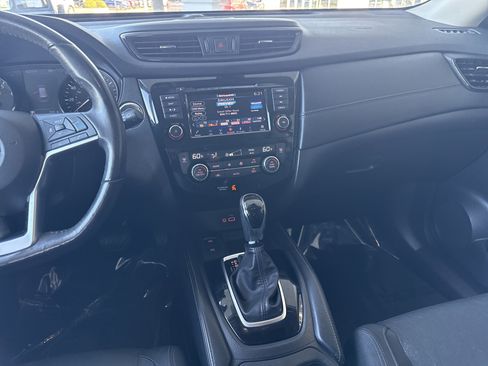 Used 2018 Nissan Rogue SL w/ Premium Package AWD/4WD image 29