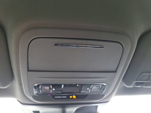 Used 2022 Lincoln Corsair FWD image 15