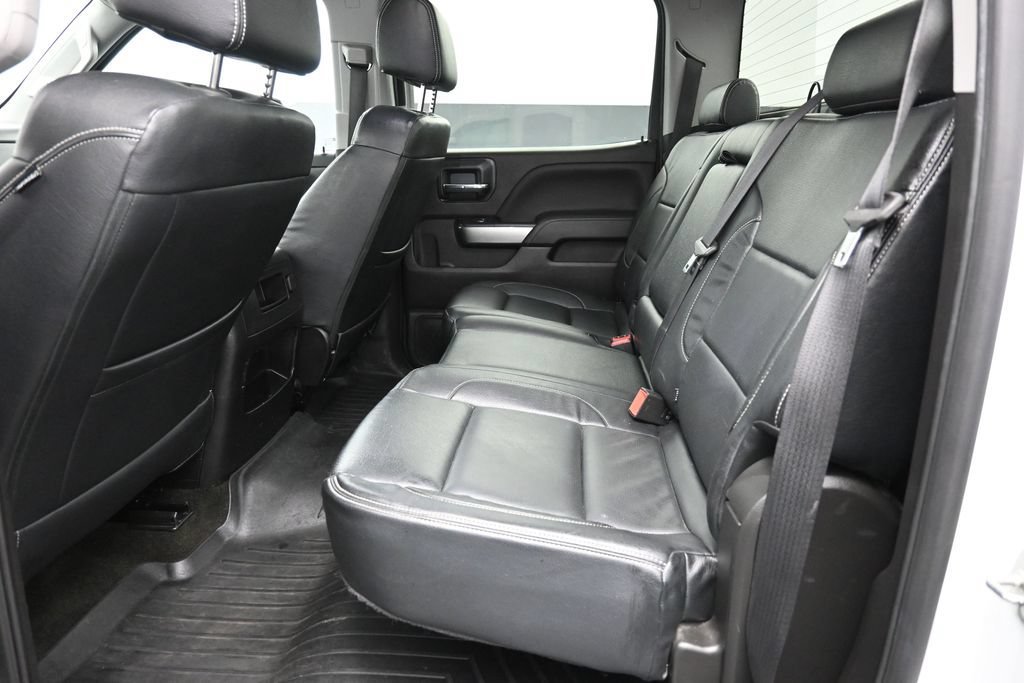 Used 2018 Chevrolet Silverado 1500 LT w/ Texas Edition AWD/4WD image 17