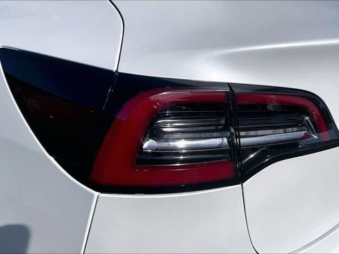 Used 2020 Tesla Model 3 Long Range AWD/4WD image 27