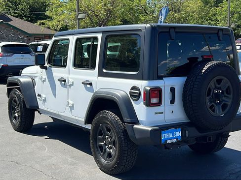 Used 2021 Jeep Wrangler Unlimited Sport AWD/4WD image 7