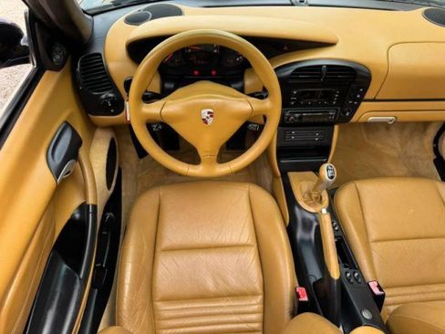 Used 2003 Porsche Boxster RWD image 37
