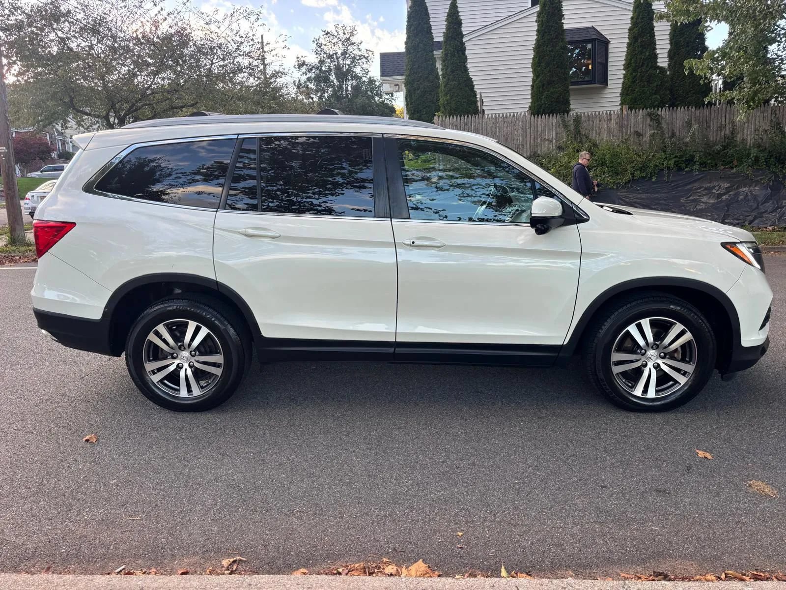 Used 2017 Honda Pilot EX-L image 8