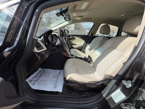 Used 2013 Buick Verano FWD image 18