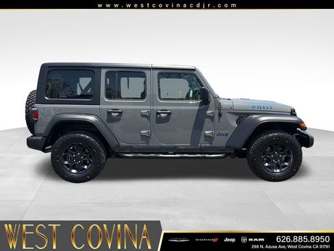 Used 2023 Jeep Wrangler Unlimited AWD/4WD image 8
