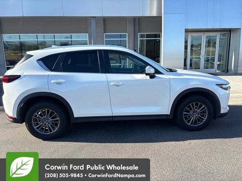 Used 2021 MAZDA CX-5 Touring FWD image 4