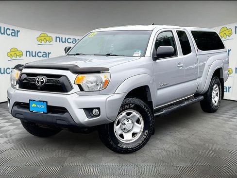 Used 2012 Toyota Tacoma 4x4 Access Cab V6 w/ SR5 Pkg image 3