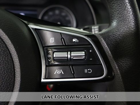 Used 2024 Kia Forte LXS w/ LXS Technology Package image 3