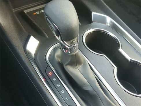 Used 2024 Chevrolet Traverse LT image 31