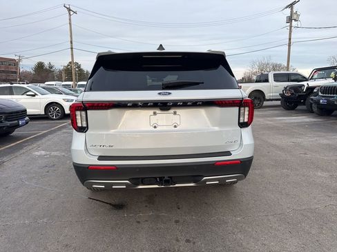 New 2026 Ford Explorer Active w/ Active Comfort Package image 7