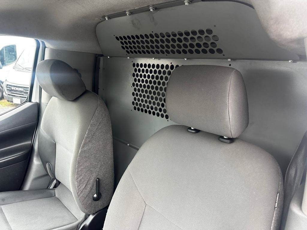 Used 2020 Nissan NV200 S FWD image 9