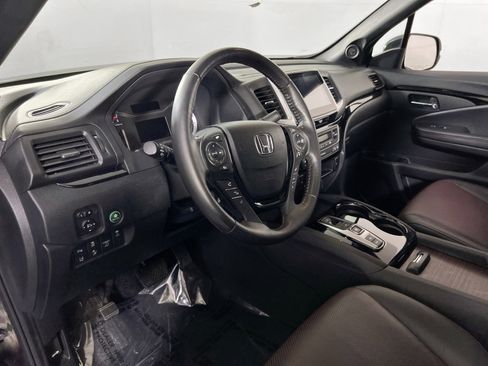 Used 2020 Honda Ridgeline Black Edition image 9