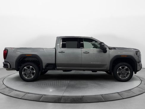 New 2026 GMC Sierra 2500 SLE w/ SLE Value Package; image 2
