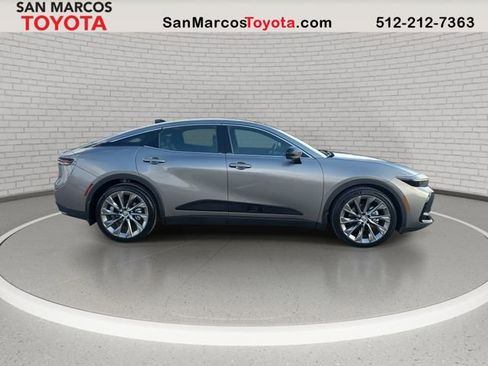 Used 2026 Toyota Crown Limited w/ Advanced Technology Package image 4