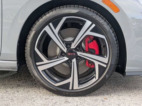 Certified 2026 Volkswagen GTI SE FWD image 11