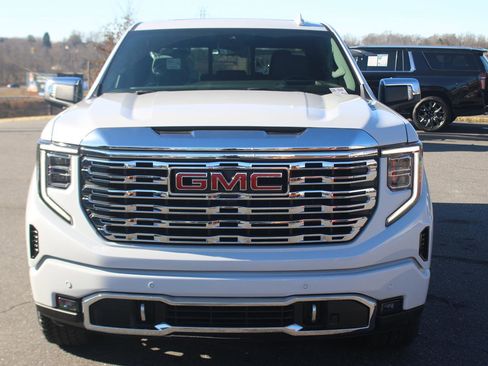 New 2026 GMC Sierra 1500 Denali w/ Technology Package image 2