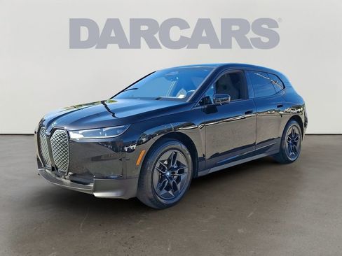 Used 2025 BMW iX xDrive50 image 3