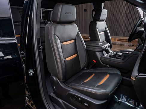 Used 2024 GMC Sierra 2500 AT4 w/ AT4 Premium Plus Package image 28