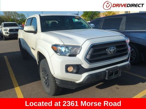 Used 2020 Toyota Tacoma SR5 w/ Blackout Package AWD/4WD image 1