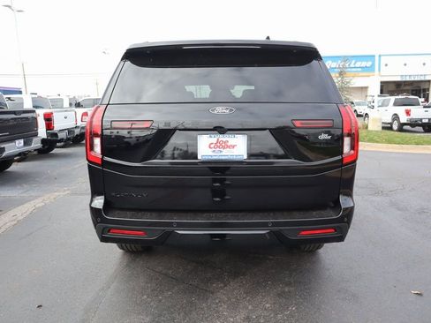 New 2025 Ford Expedition Platinum w/ Stealth Performance Package image 24