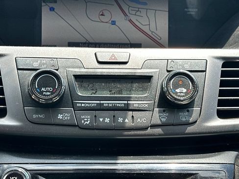 Used 2015 Honda Odyssey EX-L image 24