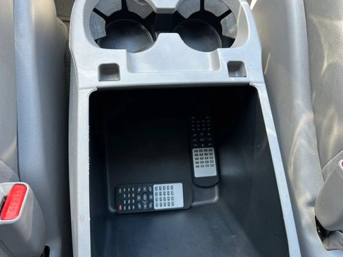 Used 2015 Honda Odyssey EX-L image 27