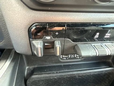 Used 2023 RAM 1500 Big Horn AWD/4WD image 15