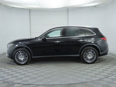 Certified 2026 Mercedes-Benz GLC 300 image 8
