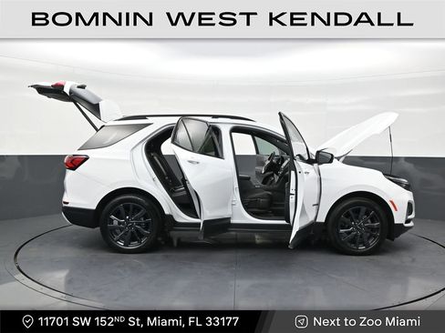 Used 2023 Chevrolet Equinox RS image 30