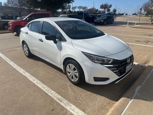 Certified 2025 Nissan Versa S w/ Trunk Package image 1