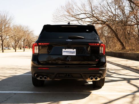 Used 2026 Ford Explorer ST image 8