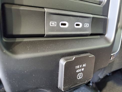 New 2026 RAM 3500 Laramie AWD/4WD image 13