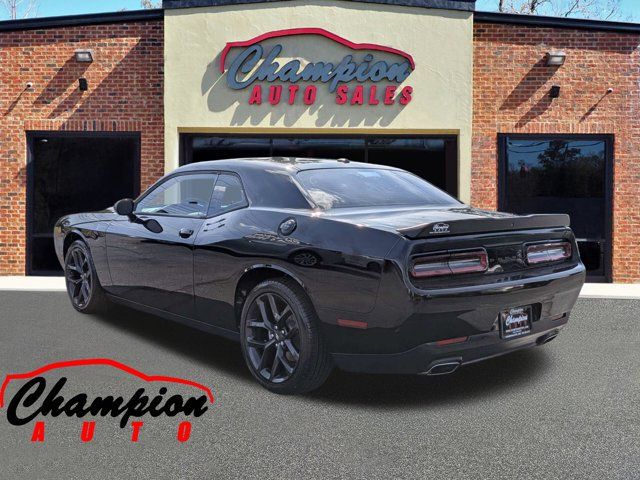 Used 2023 Dodge Challenger SXT w/ Blacktop Package RWD image 7