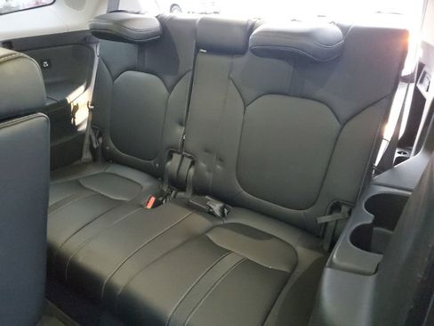 Certified 2023 Honda Pilot Touring image 29