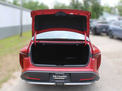New 2025 Kia K4 EX image 9