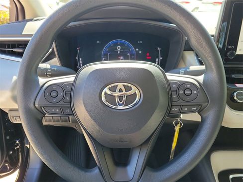 Used 2026 Toyota Corolla LE image 18