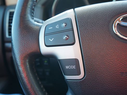 Used 2015 Toyota Land Cruiser AWD/4WD image 27