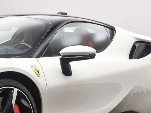 Certified 2023 Ferrari SF90 Stradale image 10