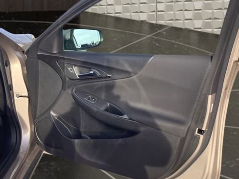 Used 2024 Chevrolet Malibu LT image 14