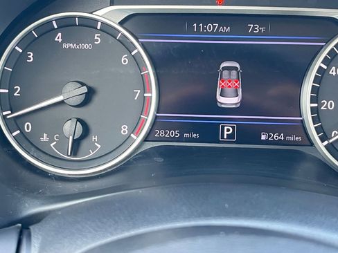 Used 2025 Nissan Sentra SV image 38